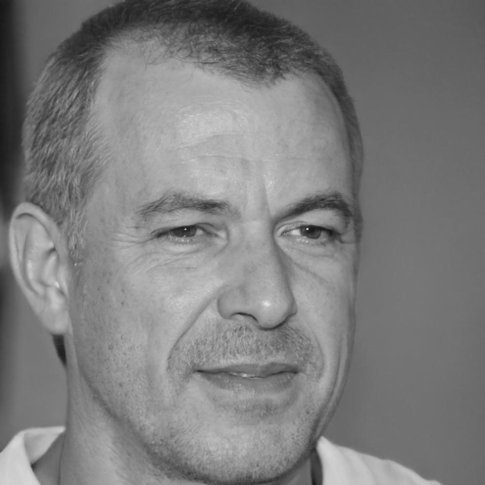 Program mentor with extensive financial analysis experience